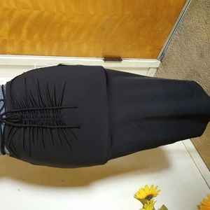 Skonhet black skirt.